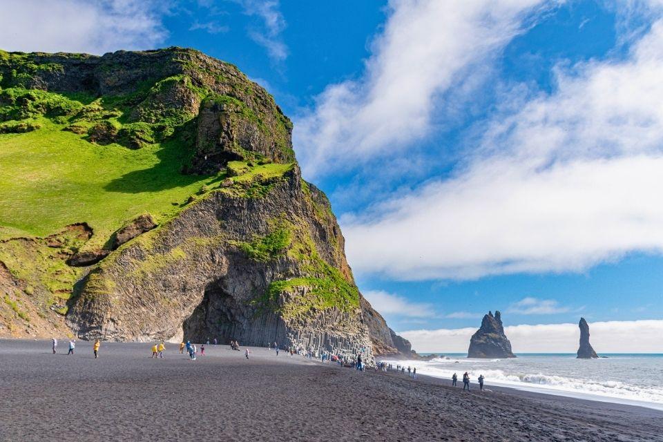 De beroemde zwarte zandstranden van Reynisfjara IJsland