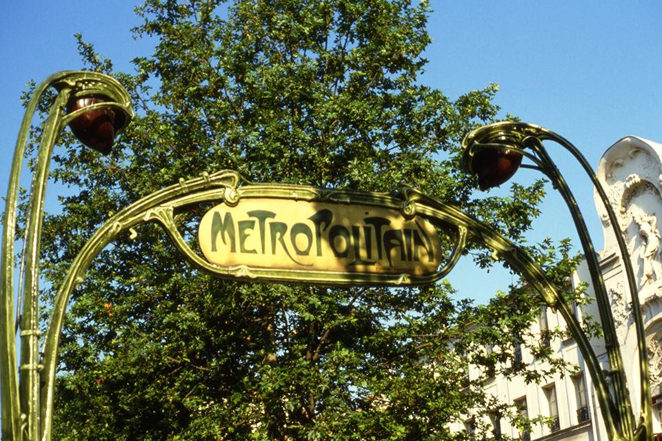Metro-ingang in Parijs, Frankrijk