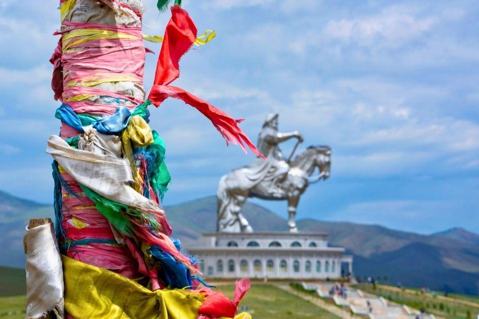 Het imposante ruiterstandbeeld van Dzjengis Khan Ulaanbaatar Mongolië
