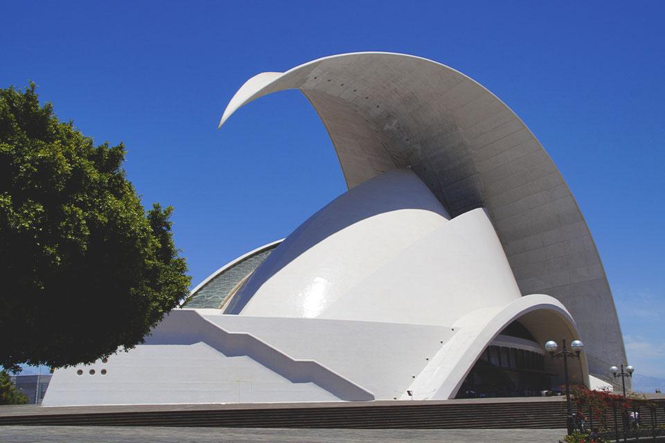 Het Auditorio de Tenerife (Calatrava) in Santa Cruz, Tenerife, Spanje