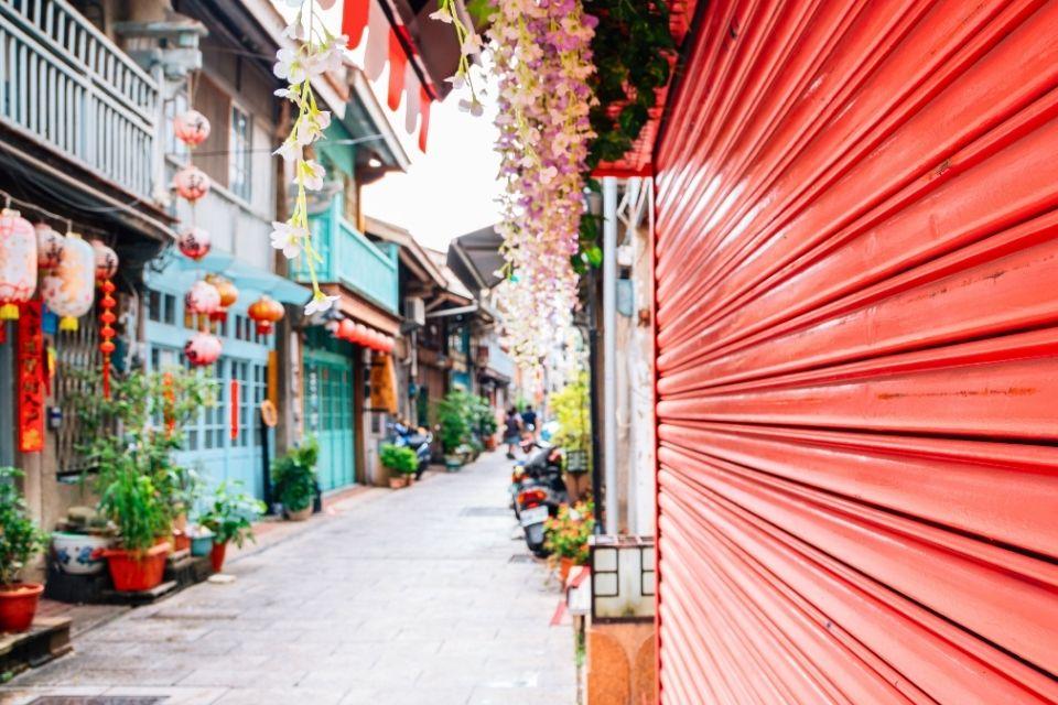 Een kleurrijke straat in Tainan, Taiwan