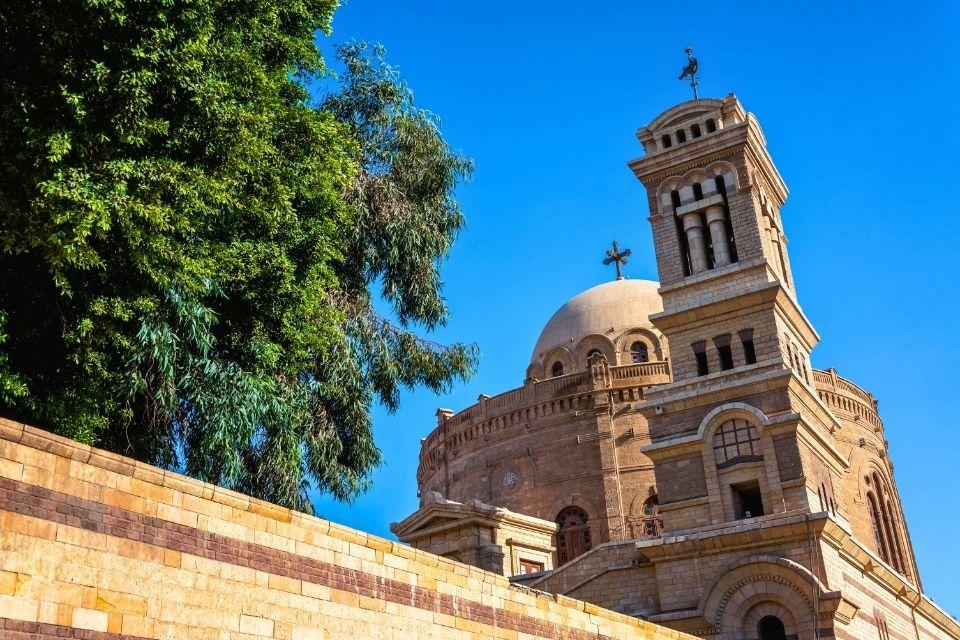 De 'hangende kerk in Koptisch Caïro Egypte