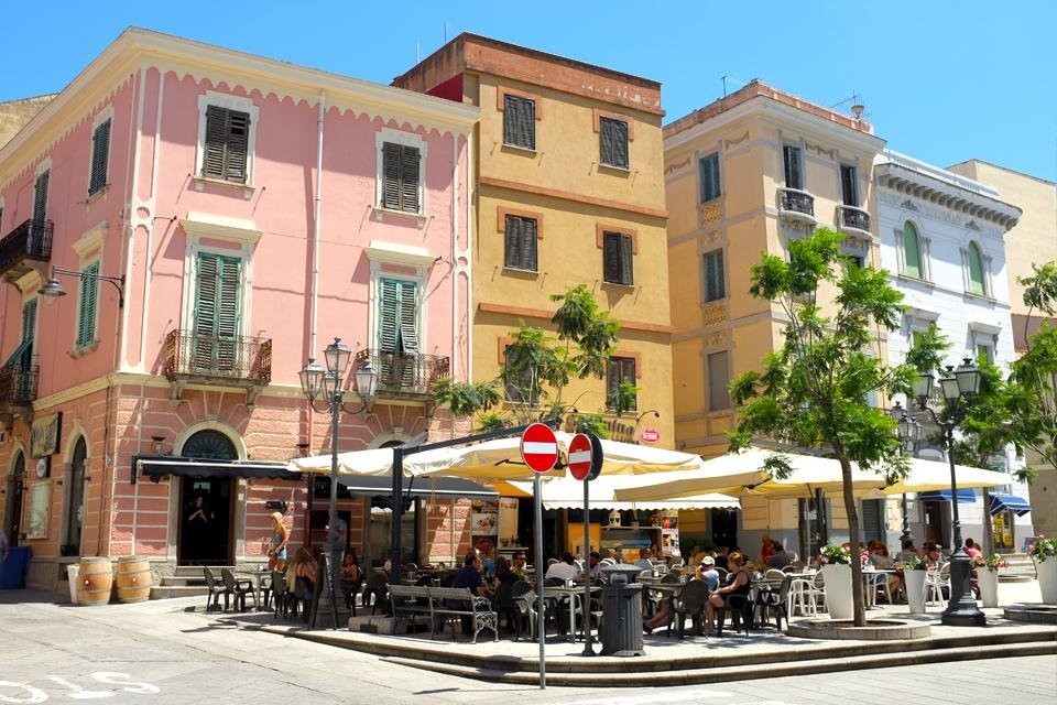 Piazza Regina Margherita, Olbia, Sardinië, Italië