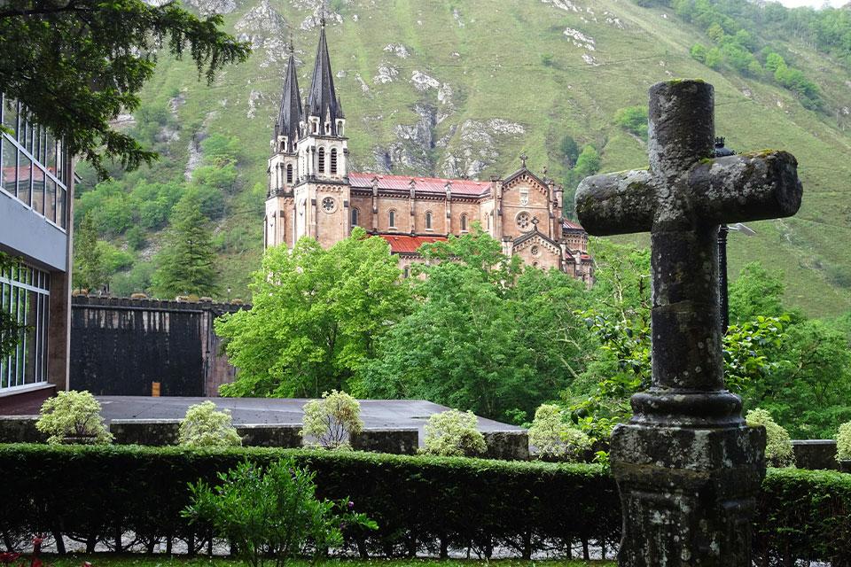 Santa Cueva de Covadonga | Foto: Corry de Koster
