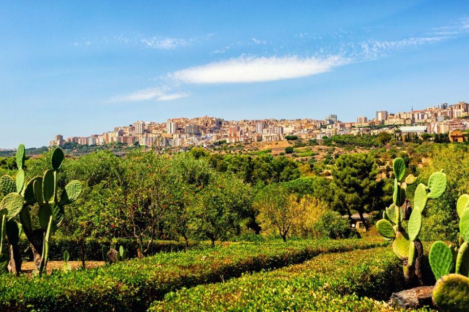 Zicht op Agrigento, Sicilië, Italië