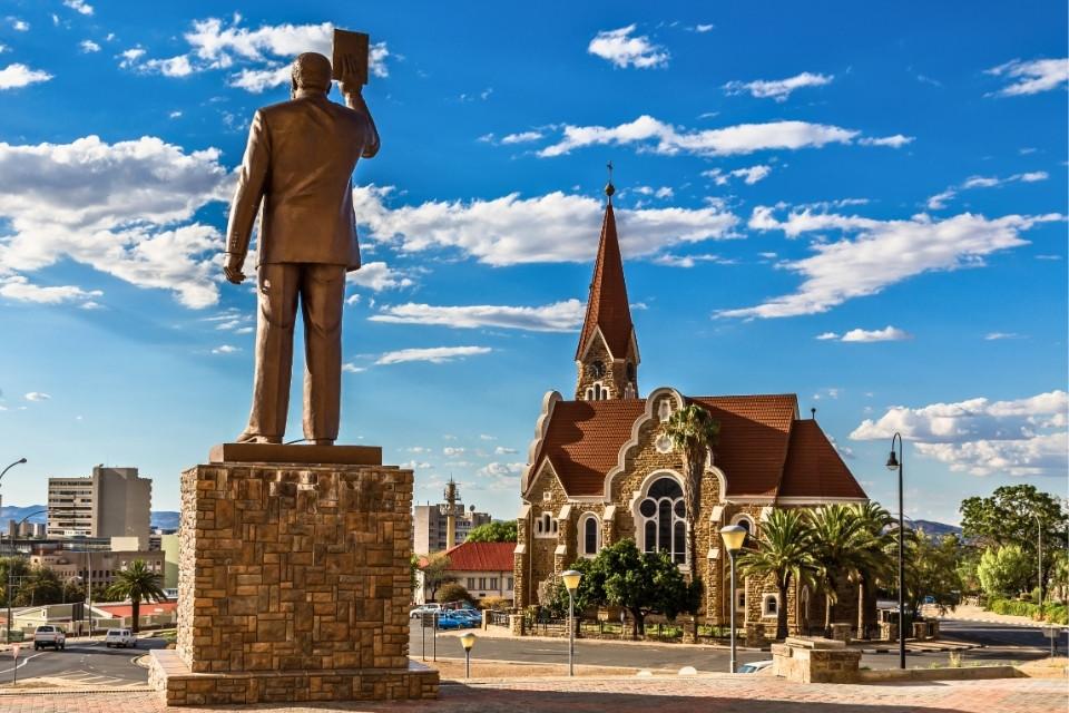 Standbeeld van Sam Nujoma in Windhoek, Namibië