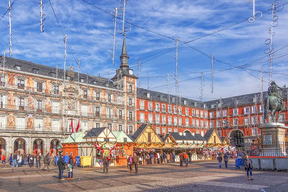 Plaza Mayor in Madrid, Spanje met kerst