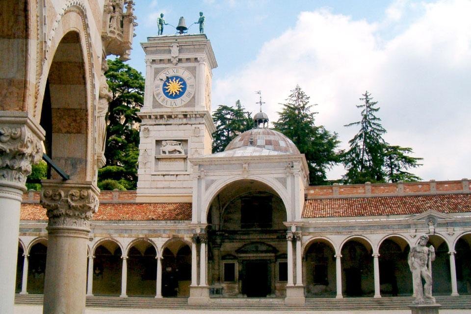 Piazza della Libertà Udine Friuli
