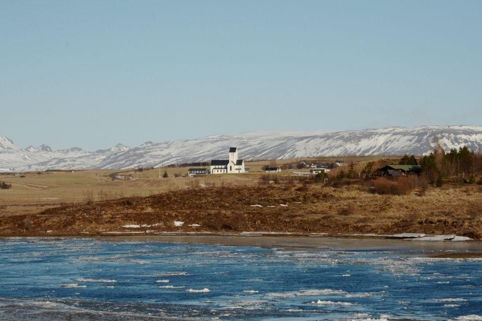 Het dorp Reykholt in IJsland