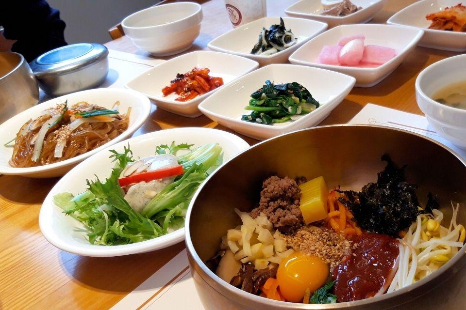 De beroemde Jeonju-bibimbap, Zuid-Korea