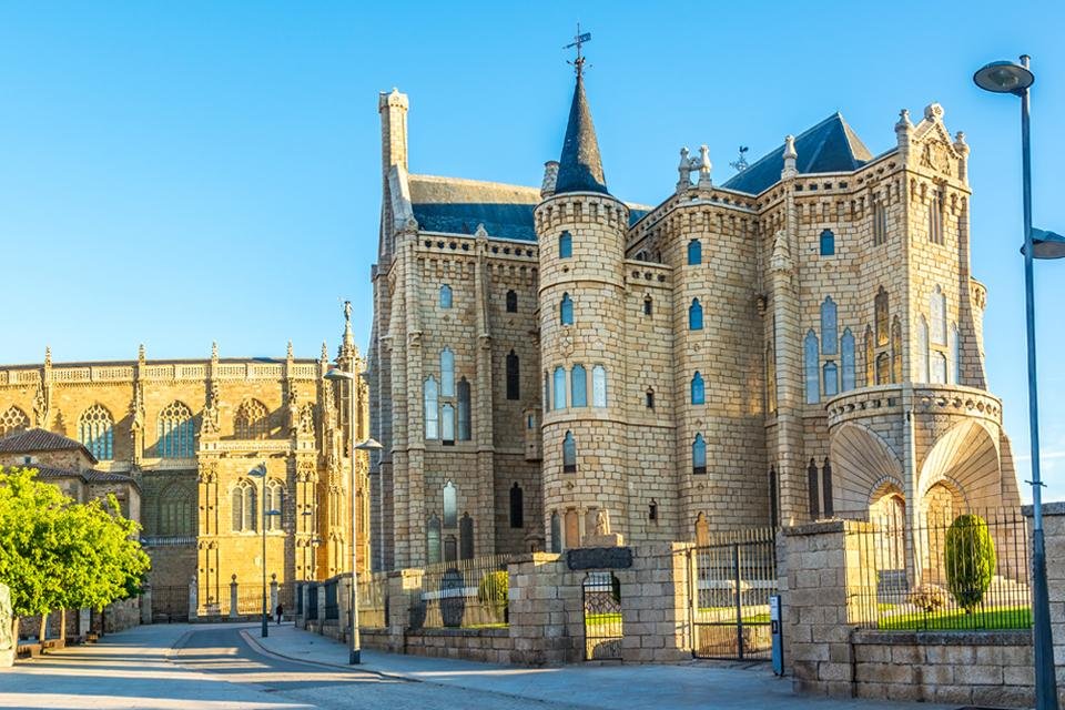 Bisschoppelijk paleis Astorga, Spanje