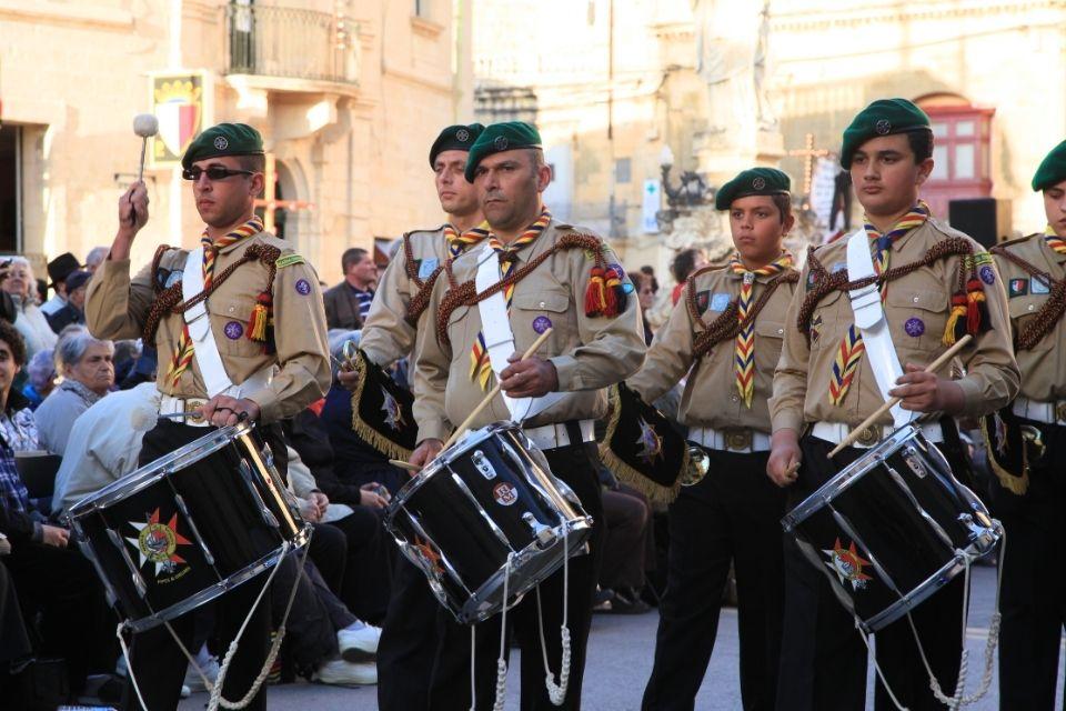 Maltezer muziekkapel tijdens de Goede Vrijdag-processie Malta