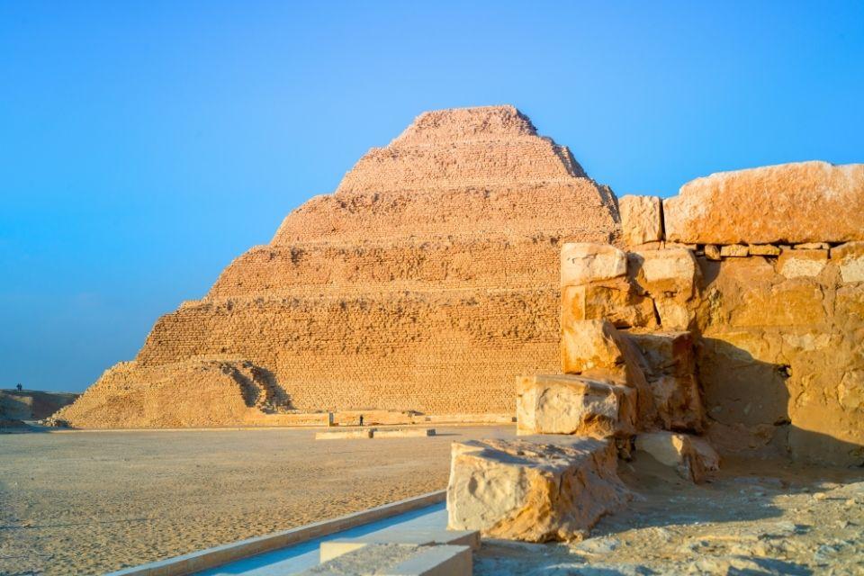 De trappiramide van Djozer bij Sakkara Egypte