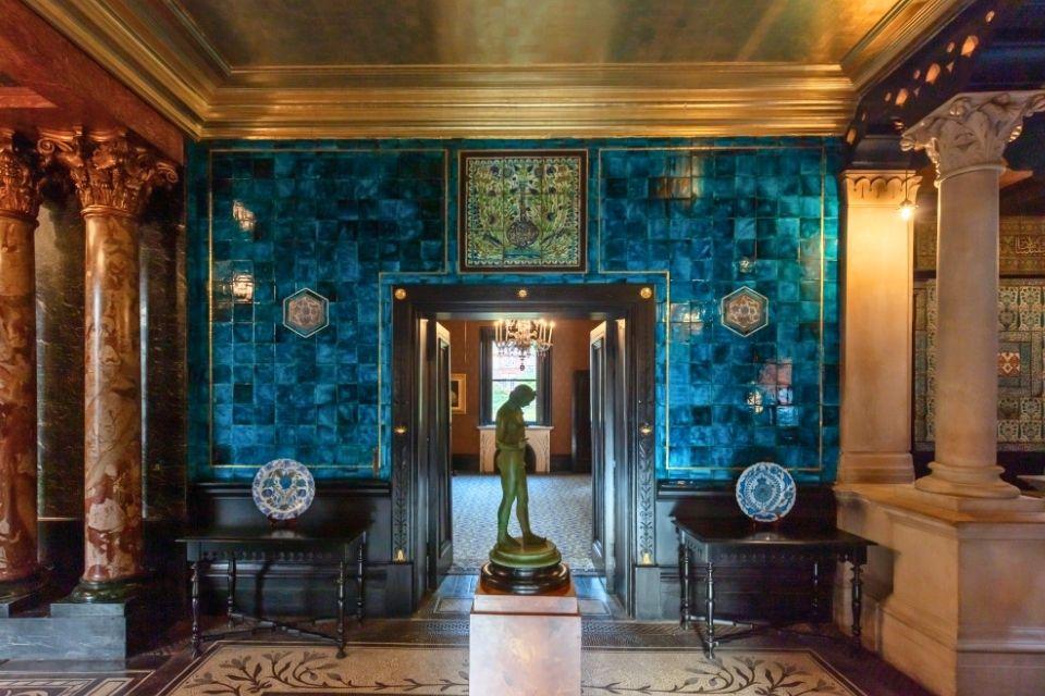 |Hal van Leighton House in Londen Groot-Brittannië