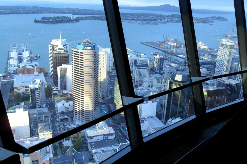 Uitzicht vanuit de Sky Tower in Auckland, Nieuw-Zeeland