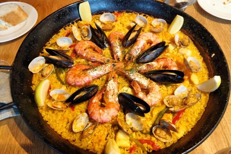 Traditionele paella