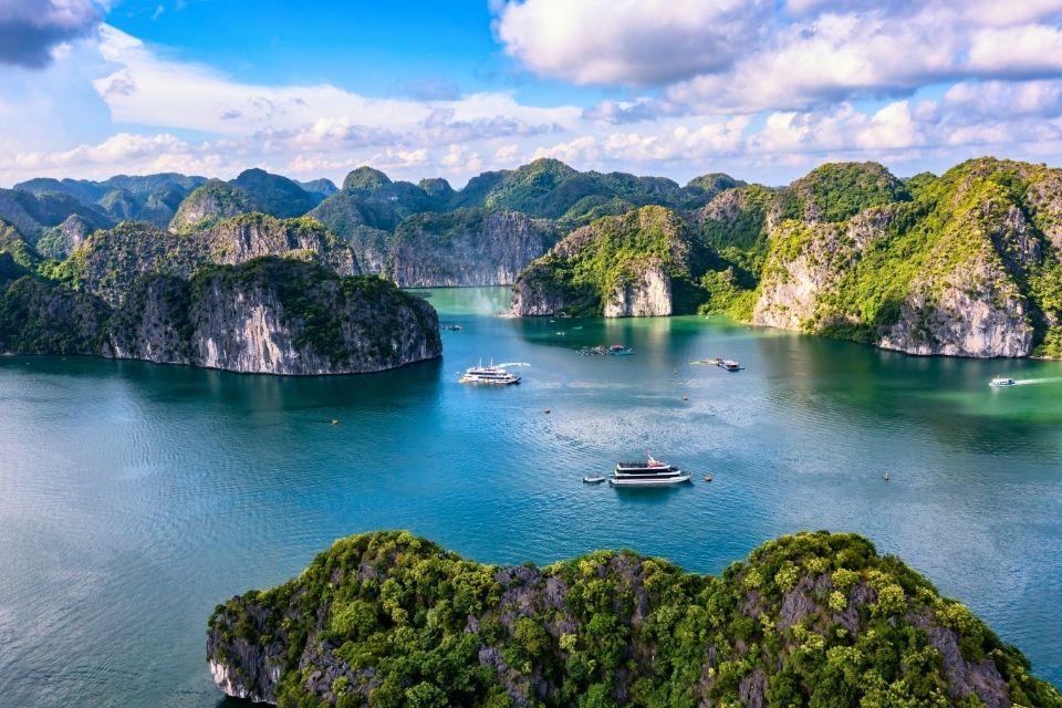Lan Ha Bay Vietnam