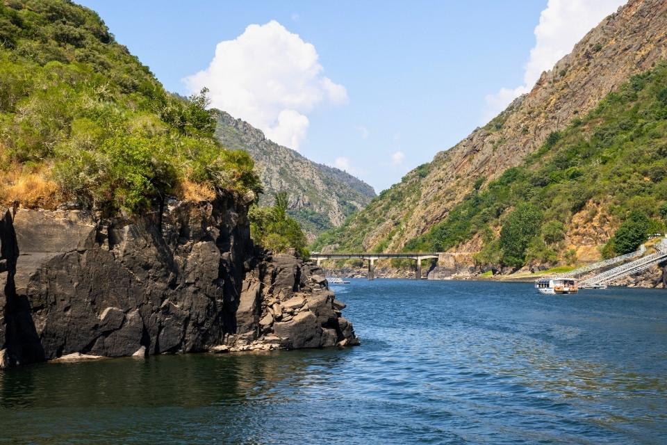 Varen over de Sil in Ribeira Sacra, Spanje