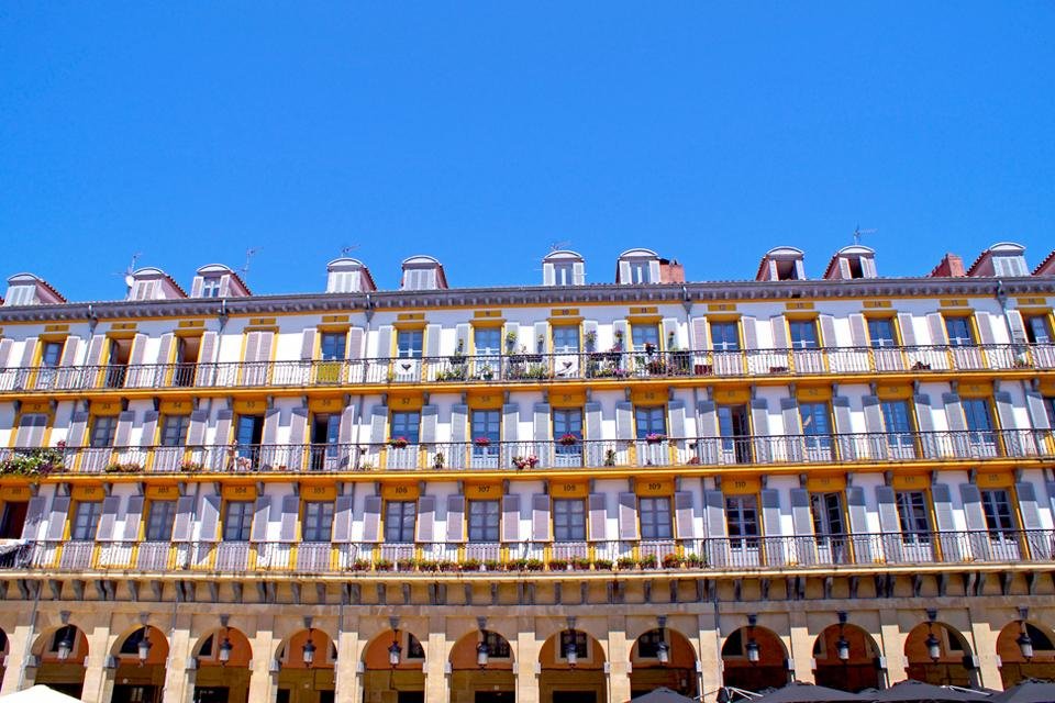 Plaza de la Constitución in San Sebastián, Spanje