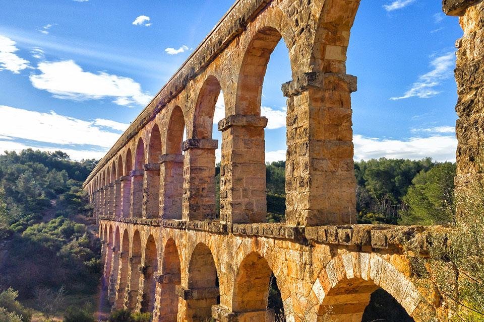 Romeins aquaduct in Tarragona in Spanje