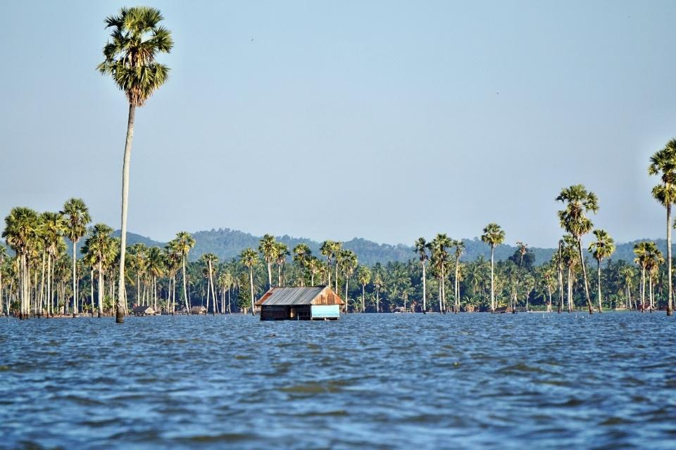 Het weidse Lake Tempe, Sulawesi, Indonesië
