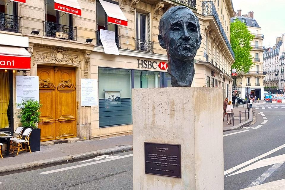Buste van Charles Aznavour, Parijs, Frankrijk