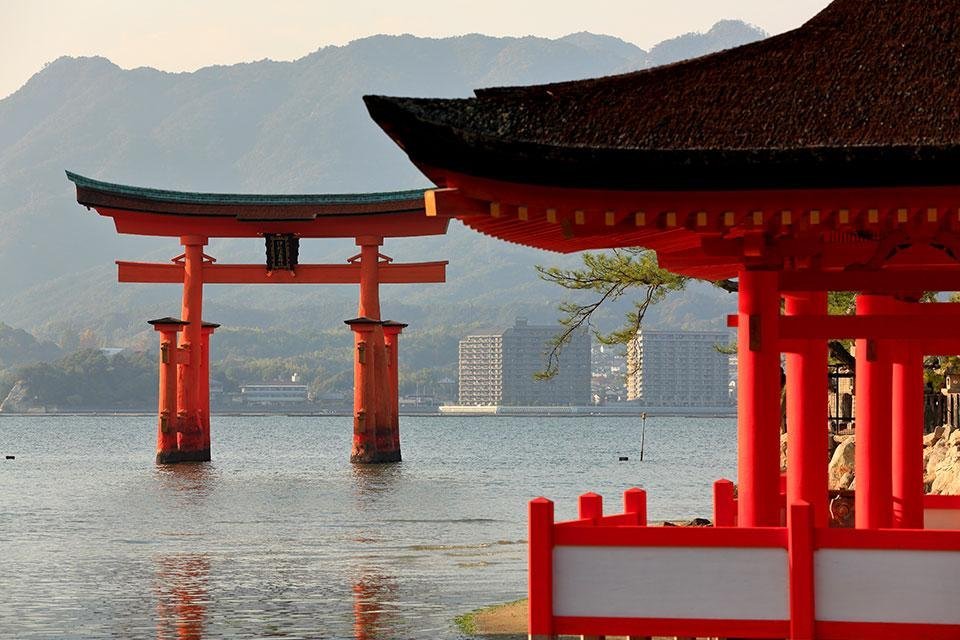  Itsukushima-schrijn in Miyajima, Japan