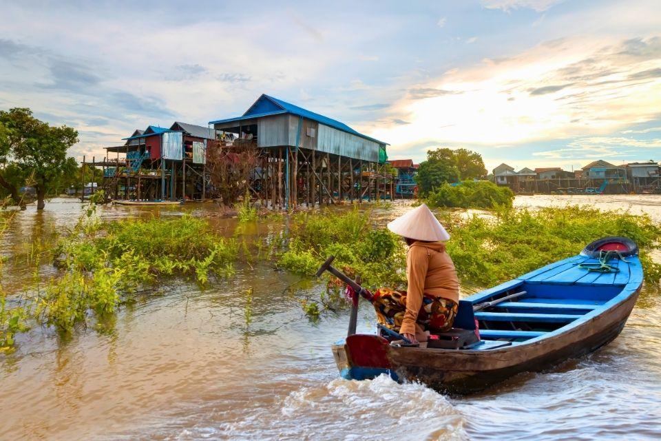 Visser op het Tonlé Sapmeer Cambodja