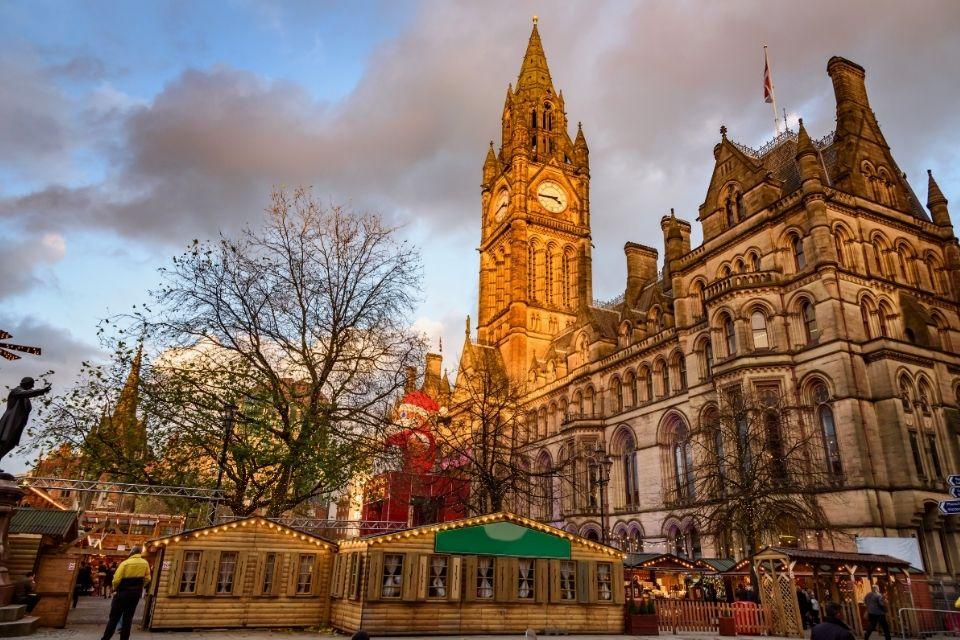 Town Hall in Manchester tijdens kerst Groot-Brittannië
