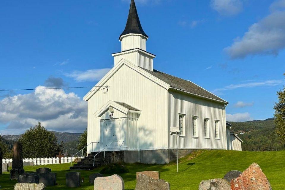 Åknes kapell in Lognavatn
