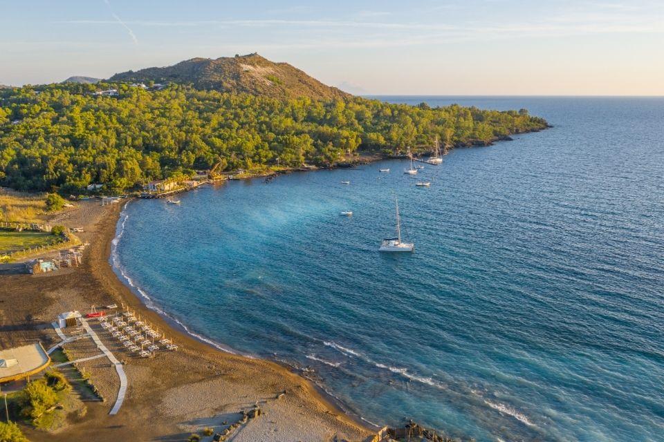 Het eiland Vulcano bij Sicilië, Italië