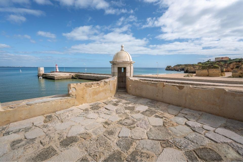 Het 17e-eeuwse fort Ponta de Bandeira, Lagos