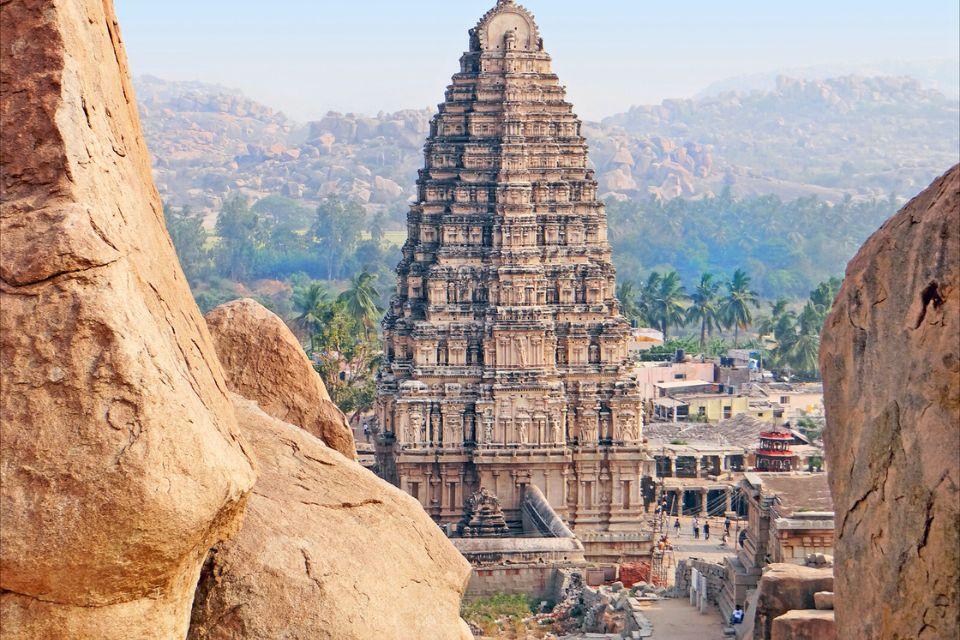 De Virupaksha-tempel in Vijayanagar, Hampi India