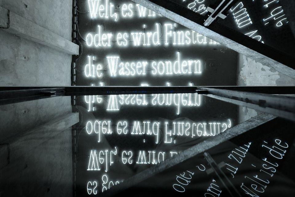 Zentrum für Lichtkunst | Joseph Kosuth Signatur des Lichts | Foto Frank Vinken