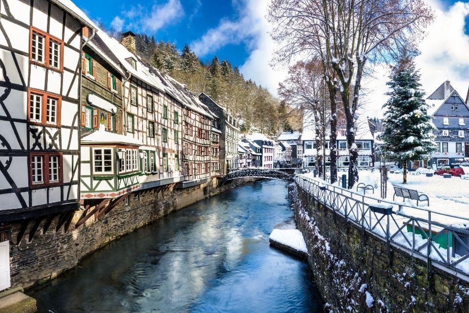 Monschau Duitsland winter