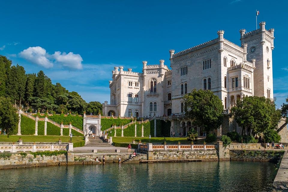 Castello Miramare in Triëst, Italië