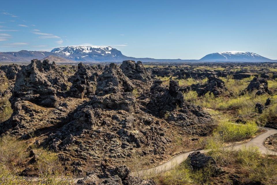 Lavavelden van Dimmuborgir in IJsland