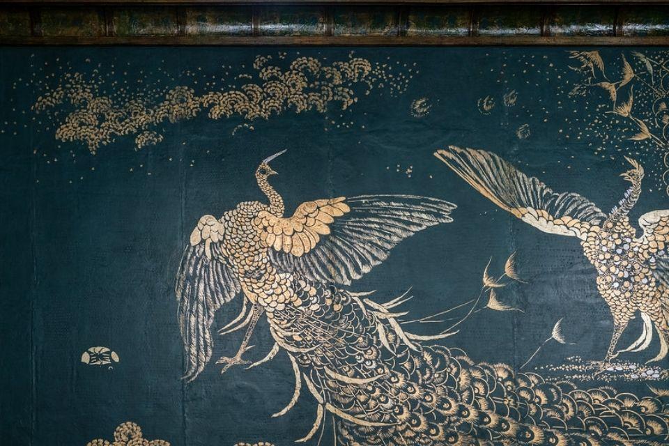 De vechtende pauwen in de Peacock Room