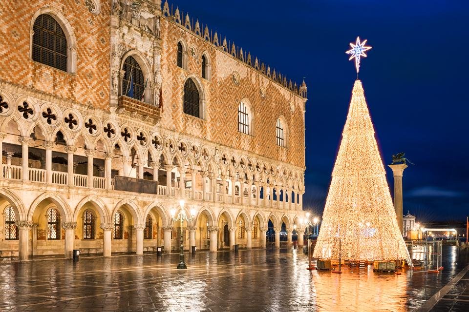 Piazza San Marco in Venetië, Italië tijdens kerst