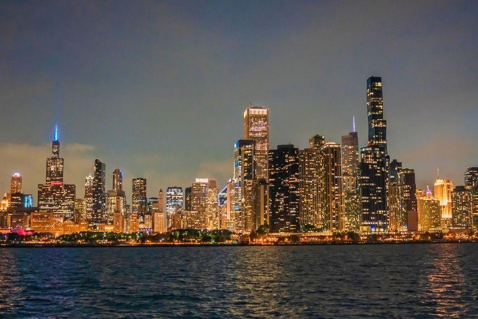 Skyline Chicago by night