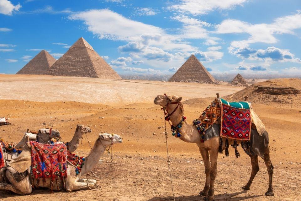 De piramides van Gizeh bij Caïro Egypte