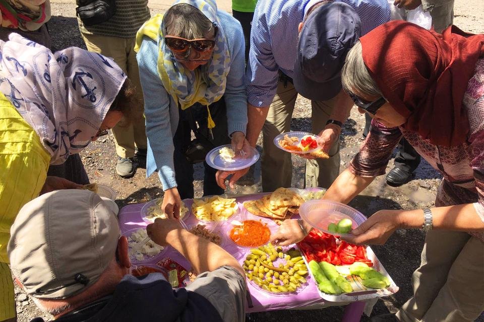 Picknick tijdens de rondreis door Iran