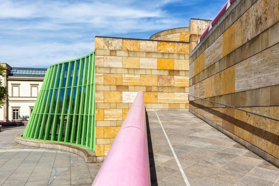 De Neue Staatsgalerie in Stuttgart Duitsland