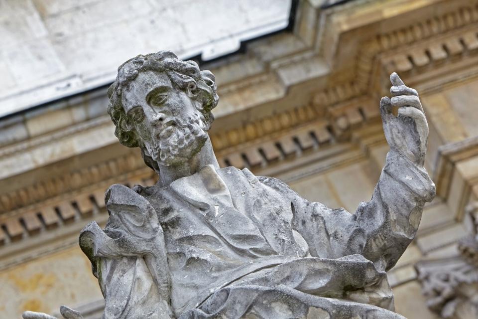 Apostelbeeld voor de Petruskerk in Krakau, Polen
