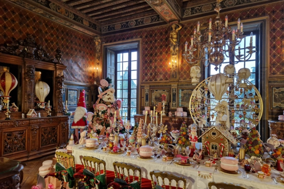 Kerstdecoraties in Château de Cheverny, de Loire, Frankrijk
