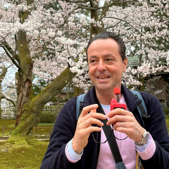 SRC-reisleider Thomas