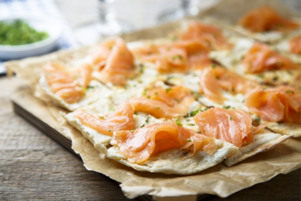 Flammkuchen met zalm